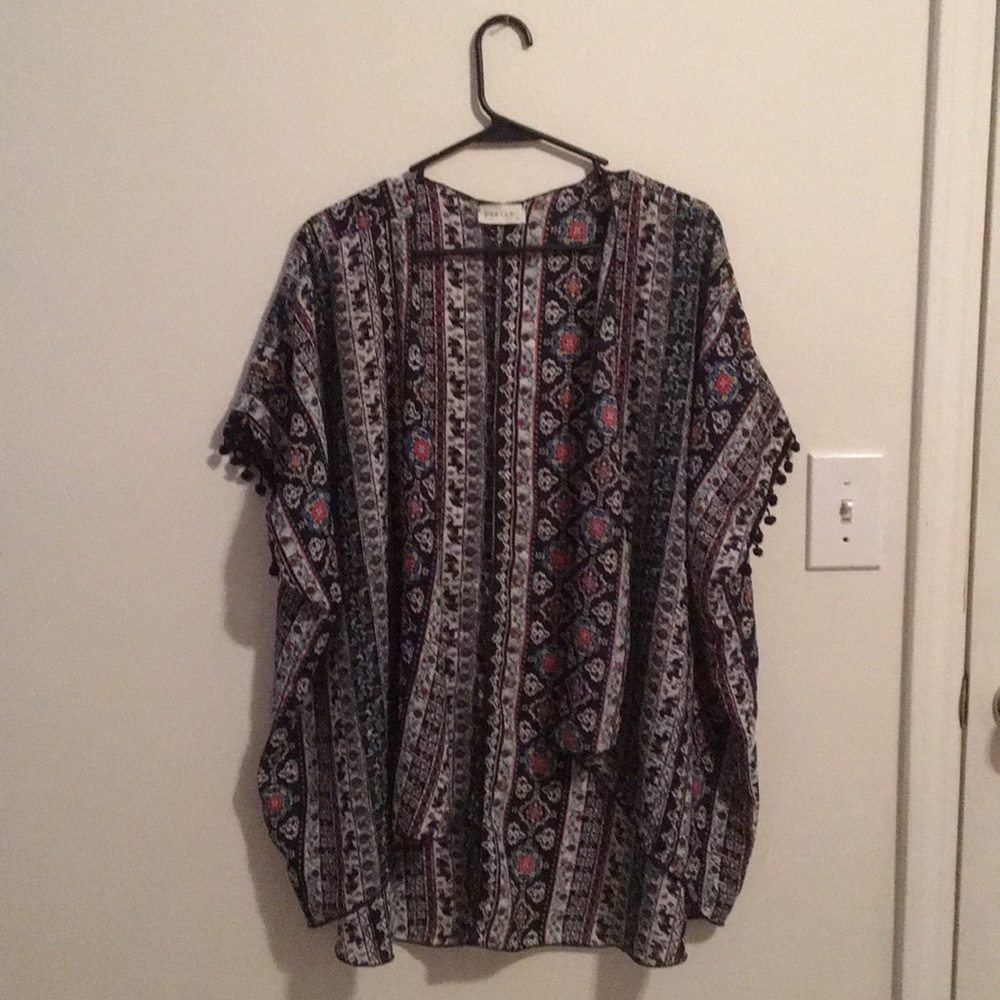 Boutique tribal print kimono!!